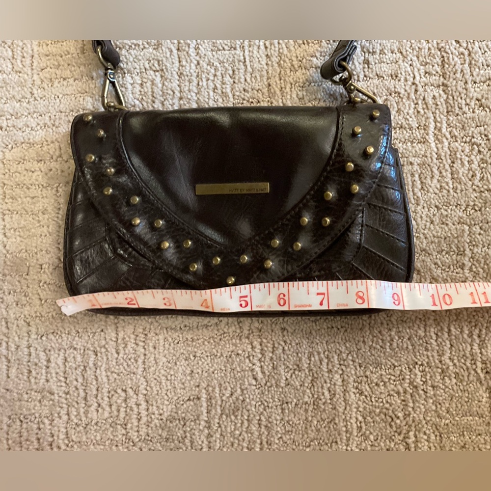 🤎⚡️ Matt & Nat Studded Brown Vegan Leather Crossbody Bag Purse Adj Strap EUC - Picture 10 of 11
